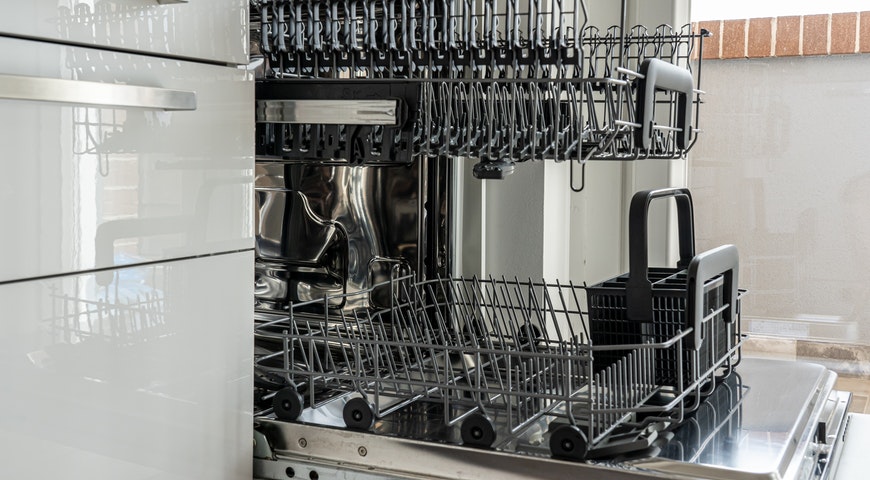 You're Doing It Wrong: How To Load Your Dishwasher