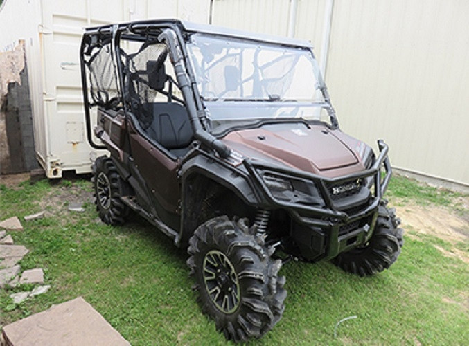 Honda Pioneer 1000 2