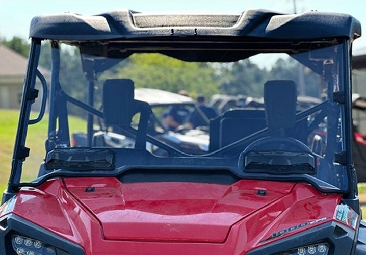 Enhance Your Honda Pioneer 1000 with Seizmik's Toolless Versa-Vent