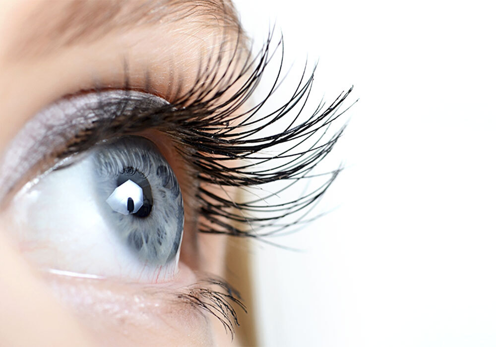 Toma de tensión ocular en Farmacia GA, en Madrid
