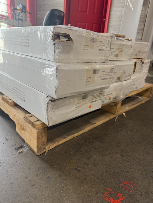 CLEANING OUT THE WAREHOUSE - Shaw Brooksville Conway 5" Wide 3/8" Thick Engineered Hardwood 00698 SQFT Price : 1.39