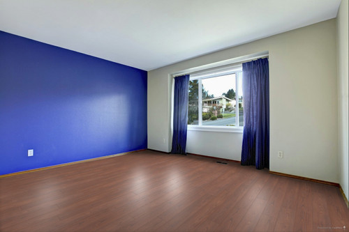 Lifeproof - Waterproof - Cherry Lane - 7.56" x 50.63" x 14mm Laminate Flooring with Pad Attached CHERRY room