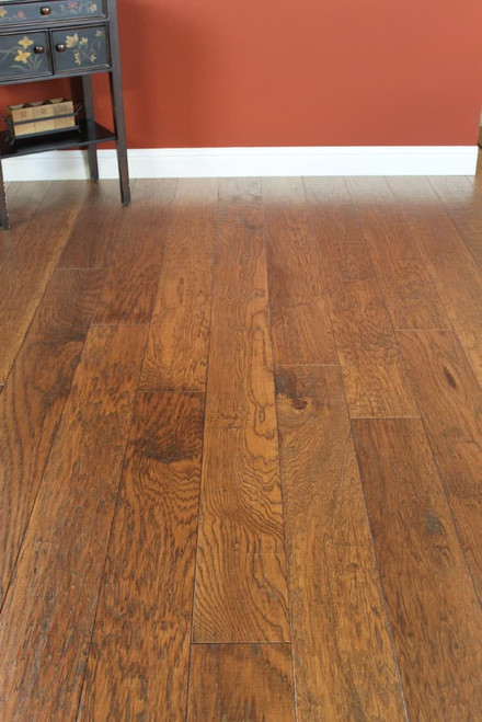 Major Brand - Heritage Hickory Allspice 7.5" Wide 1/2" Thick Engineered Hardwood 064188 - Sample