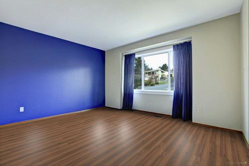 Lot Purchase - DURAVANA Waterproof Hybrid Flooring - Hamburg Harvest Oak - 7.56" x 50.63" - 9mm Thick with Attached Pad HAMB SQFT Price : 2.19 room