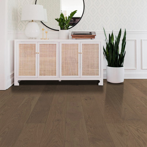 Shaw Elegance Oak - Caramel - 7.48" Wide 1/2" Thick Wire Brushed Engineered Hardwood 07102 - Sample