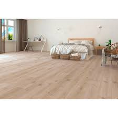 SPECIAL BUY - Major Brand Name - Sienna Pale Oak - 7.55" x 50.62" Click Together Laminate 56099 SQFT Price : 1.39