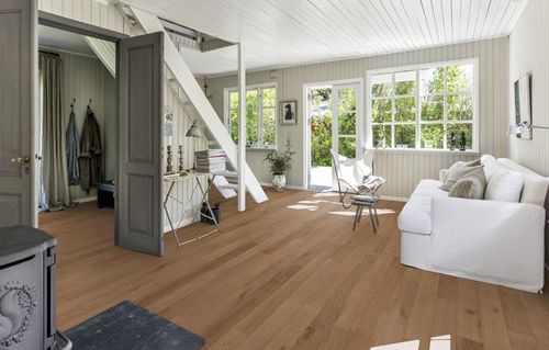 SUPER PREMIUM QUALITY - Kahrs Hardwood Canvas Collection - Oak Henna - 5" Wide - 1/2" Thick - 73-1/4" - Engineered Hardwood HENNA SQFT Price : 3.89