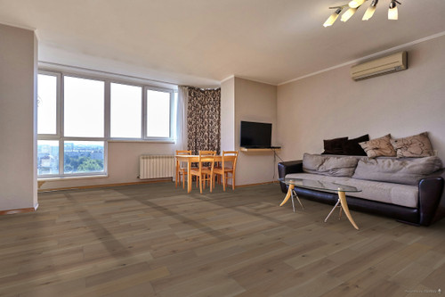 Baroque Flooring - North Clift 7-1/2" Wide x 1/2" Thick - Engineered Hickory Hardwood Flooring room