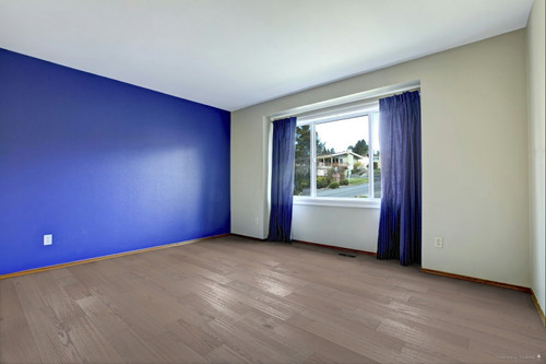 Robbins Armorwood - Cool Hue - 7.5" Wide 1/2" Thick Engineered Hardwood room