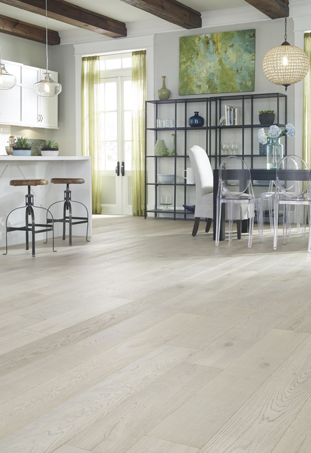 Shaw Floorte Elite Prodigy HDR MXL Series - Light Oak - 9" x 86"/53"/33" Luxury Vinyl Plank room