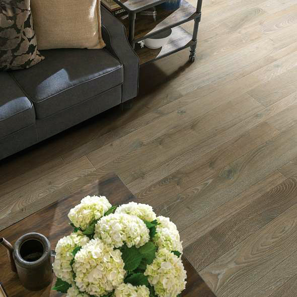 Shaw Cascade - Ashlee Gray - 12mm - 6.34" x 47.84" Click Together Laminate with Free Underlayment 05009 room