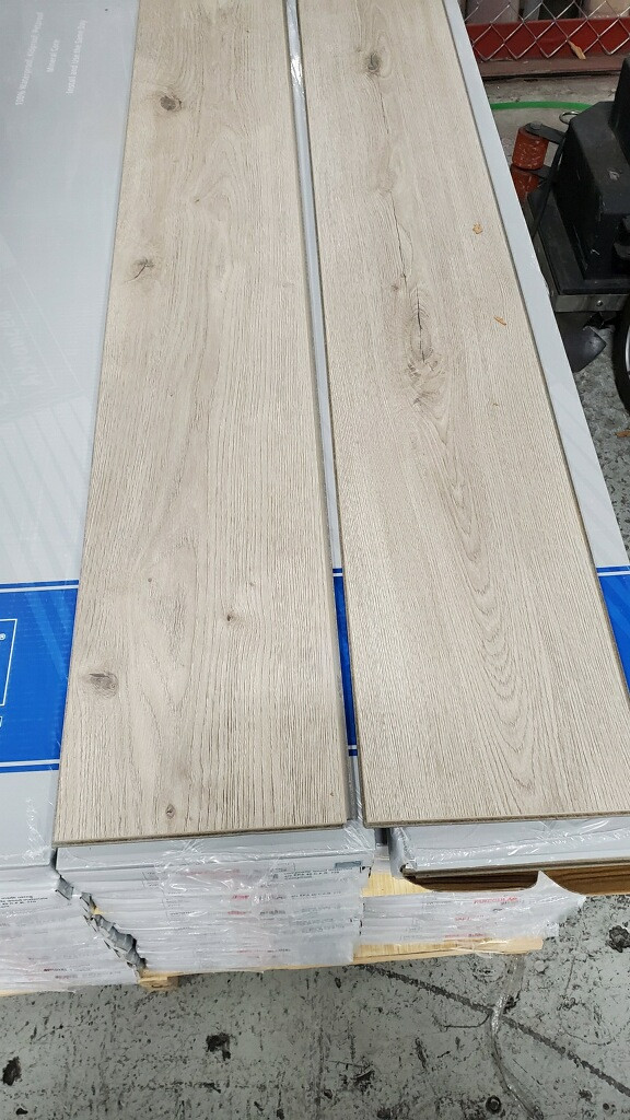 Special Closeout - Shaw COREtec Prescott Oak 9" Wide Random Length Waterproof WPC Luxury Vinyl Plank Flooring UV6750717 - Sample