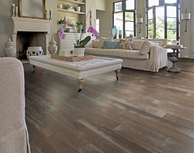 Shaw Smokeyfield Wicker Hickory 5" Wide Click Together Engineered Hardwood Flooring 834313 - Sample