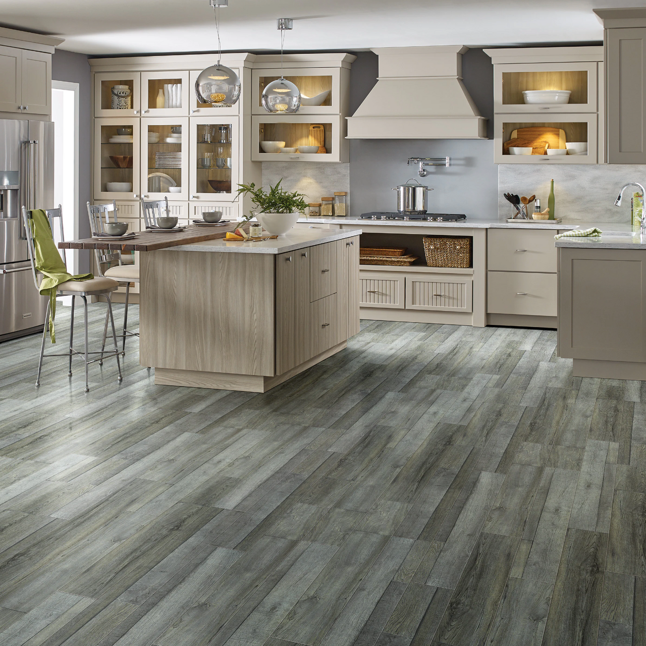Shaw Covington Oak Waterproof Luxury Vinyl Plank 7" x 48" with Attached Pad 5038 - Sample