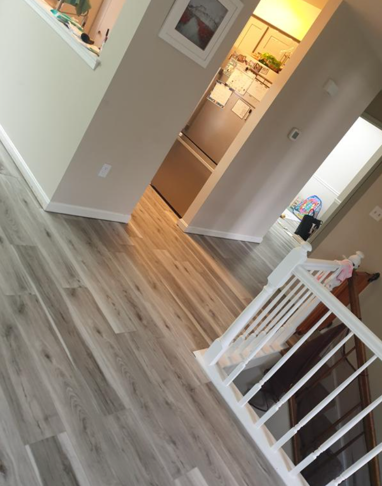 LIFEPROOF - Banff Gray Hickory - 7.13"x48.03" Click Lock Waterproof Vinyl Plank Flooring BANFF - Sample