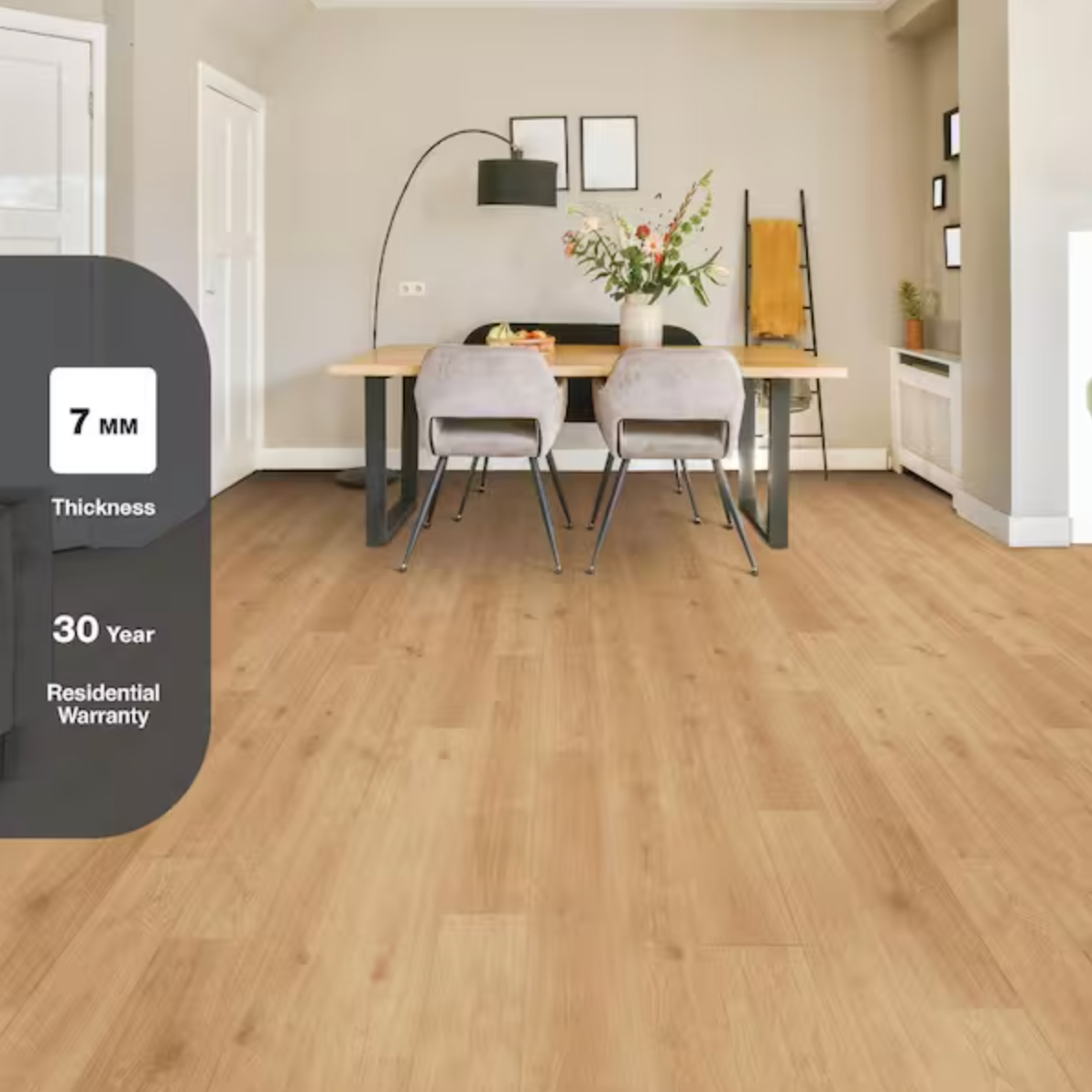 MOVING SALE - Traffic Master - Rockwood Oak - 7 mm - 7.64" x 50.63" Click Together Laminate ROCK SQFT Price : 1.59 room