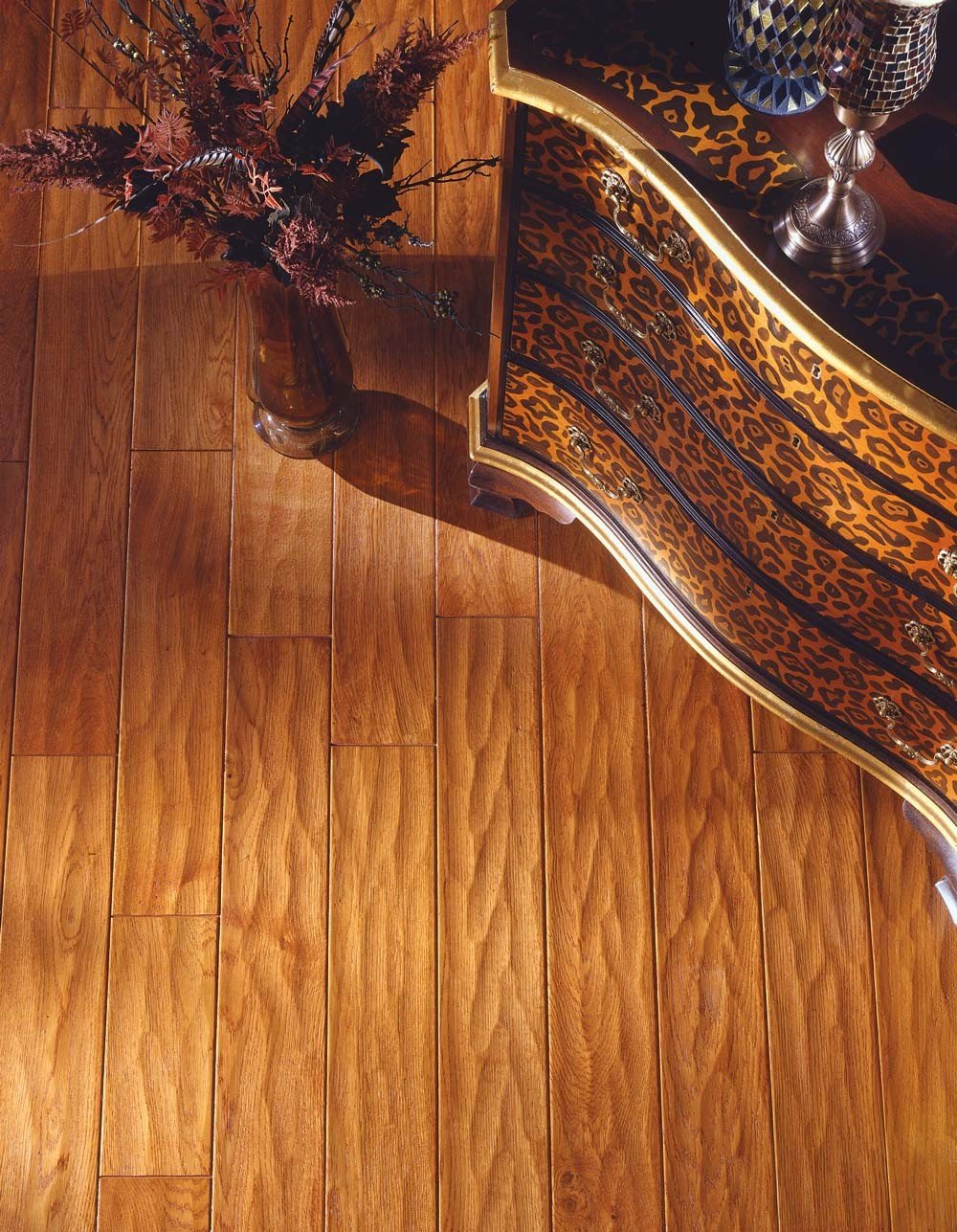 5 Important Differences Between Laminate Flooring and Real Hardwood