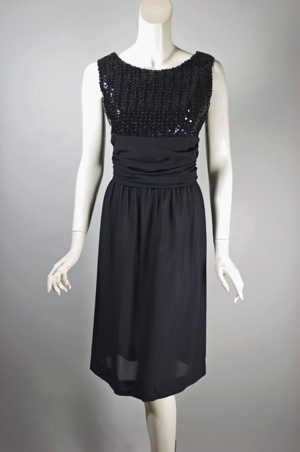 【送料&関税込】Dsquared2 Black Sequined Sleeveless Top Dsquared2 Black Sequined Sleeveless Top | italist