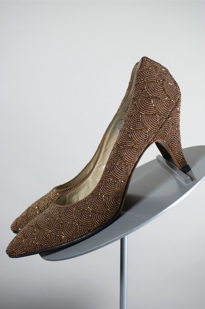 Copper glass beaded early 1960s heels evening shoes 8N
