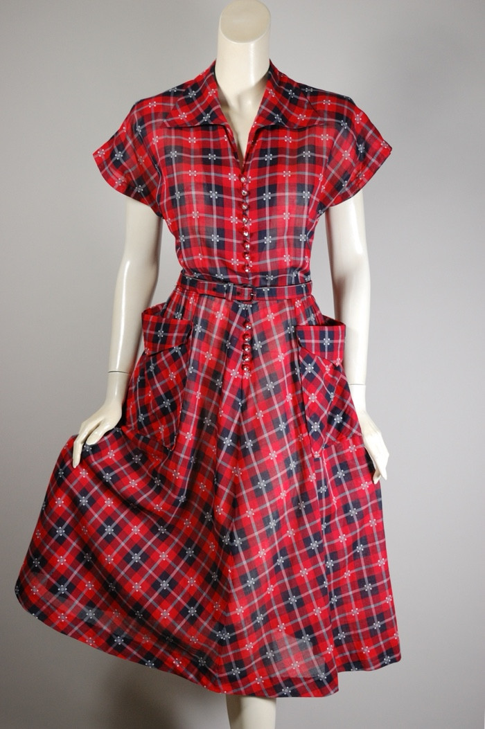Red black plaid cotton organdy late 1940s 1950s dress M