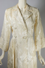 vintage pinup robe dressing gown 1940s bridal wedding cream brocade Art Deco pattern ivory cream off-white 28 waist XS-S