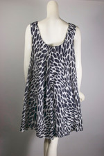 Groovy mod 1960s dress black white op art polka dots XS-S 27 inch waist