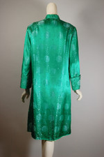 emerald green robe dressing gown 1960s vintage evening coat  loungewear size S 36 inch bust
