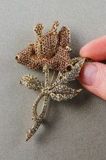 Flower rose pin 1950s 60s vintage pave rhinestones brooch amber topaz smoky gray gold-tone heavyweight large