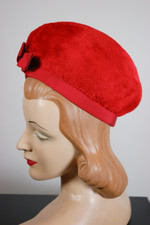 tall bubble crown beret hat 1960s red fuzzy fur felt grosgrain bow trim