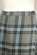 1950s plaid wool pleated skirt light academia collegiate style S 26-28 inch waist