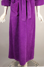 Fuchsia purple cotton chenille 1960s robe dressing gown vintage loungewear womens size XS S