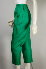 unworn 1960s green silk shantung cigarette pant capri modern size small S 26 inch waist