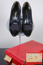 Herbert Levine early 1960s stiletto pumps black patent leather heels size 10B