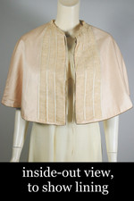 Gilded Age 1890s Victorian short cape capelet size XS-S ivory wool gold metallic couched embroidered paisley trim