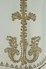 Gilded Age 1890s Victorian short cape capelet size XS-S ivory wool gold metallic couched embroidered paisley trim