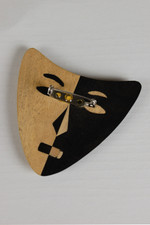 vintage 80s brooch pin blonde and black wood 2-tone face or mask design