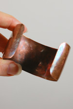 1950s 1960s wide copper cuff bracelet Mexico mixed metals applied brass lizard with abalone shell inlay