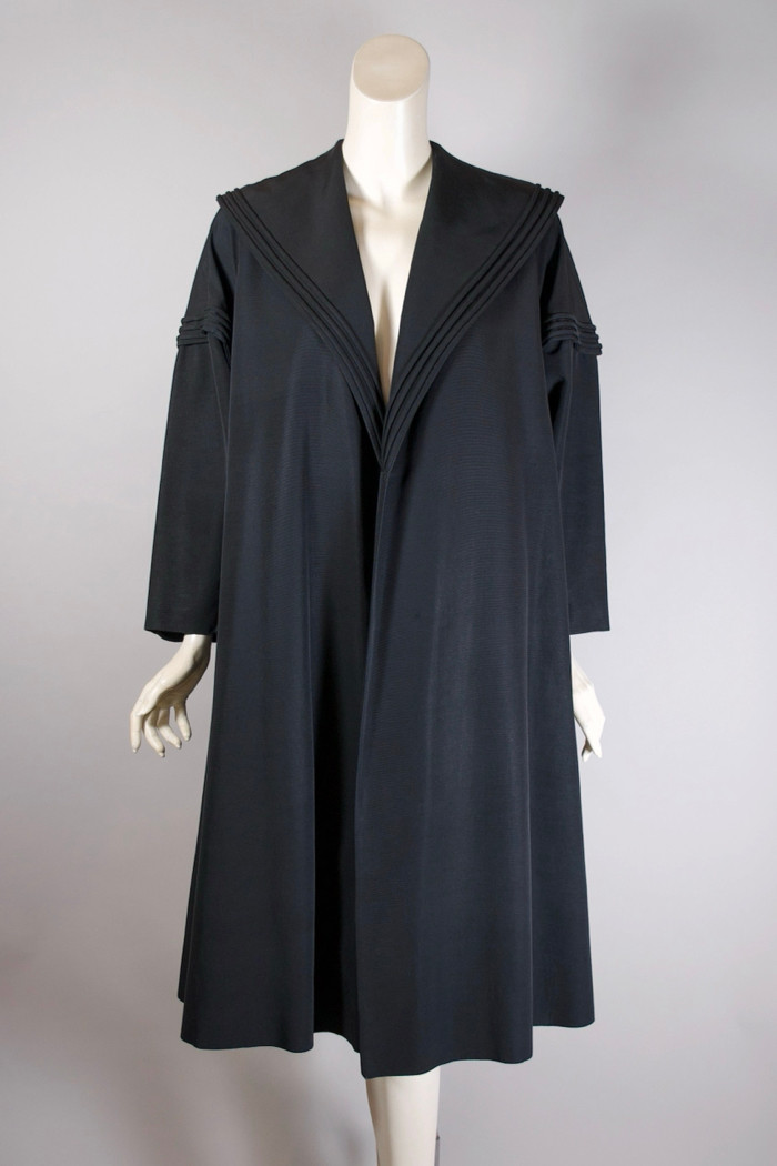 Black rayon faille coat 1950s swing clutch style lightweight cocktail evening size S M