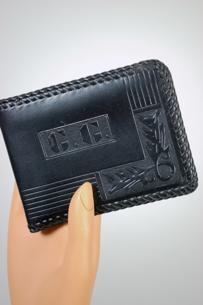 Black tooled leather wallet 1950s deco leaf design GG initials deadstock men’s billfold
