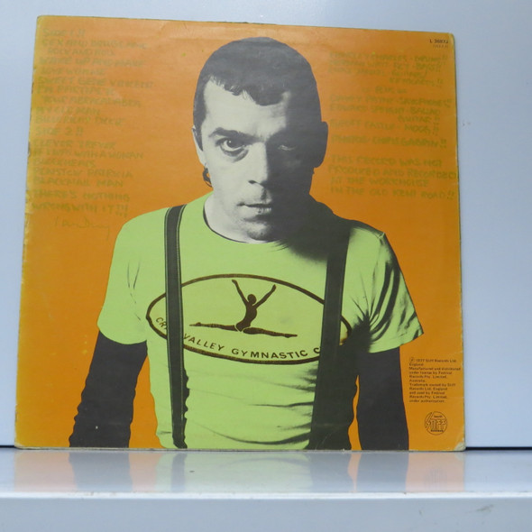 Ian Dury - New Boots And Panties!! USED - Very Good Plus (VG+) / Very Good Plus (VG+) Vinyl - LP, Album, Reissue, Extra track - Australia - L 36873