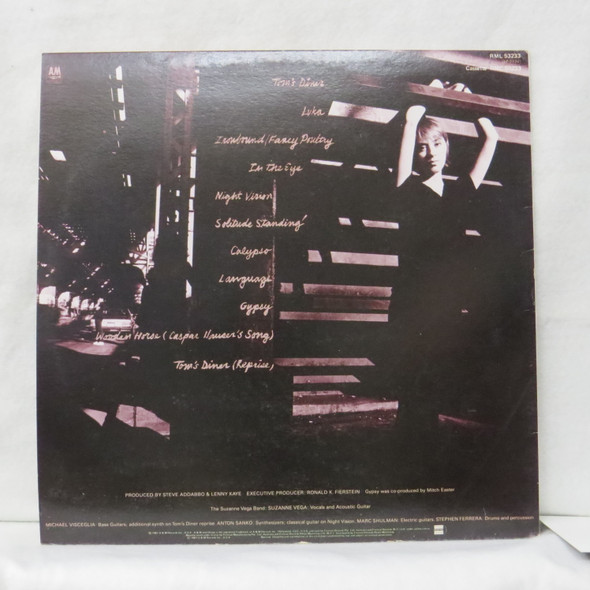 Suzanne Vega - Solitude Standing USED - Excellent (EX) / Very Good Plus (VG+) Vinyl - LP, Album - Australia 1987 - RML 53233