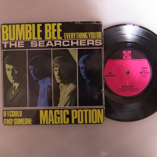 The Searchers-Bumble Bee-VINYL 7"-Aussie Press-USED-SHLP_2767