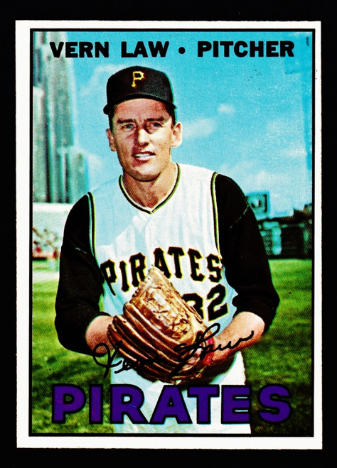 1967 Topps #351 Vern Law EXMT