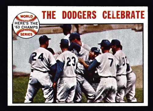 1964 Topps #140 The Dodgers Celebrate EXMT