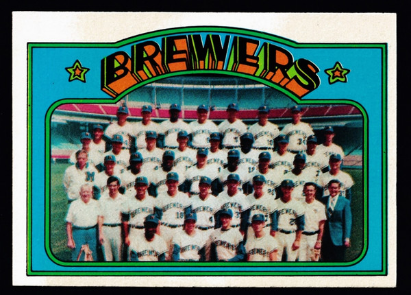 1972 Topps #106 Milwaukee Brewers Team NM