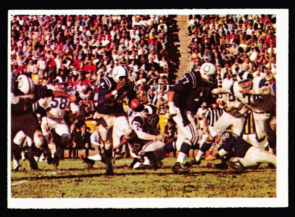 1966 Philadelphia #026 Colts Play Moore Olsen EX-
