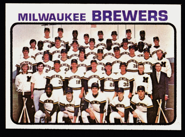 1973 Topps #127 Milwaukee Brewers Team NM+
