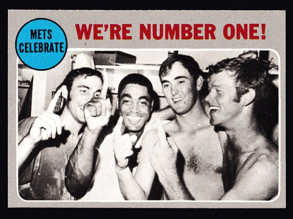 1970 Topps #198 Mets Celebrate We're Number One! NM