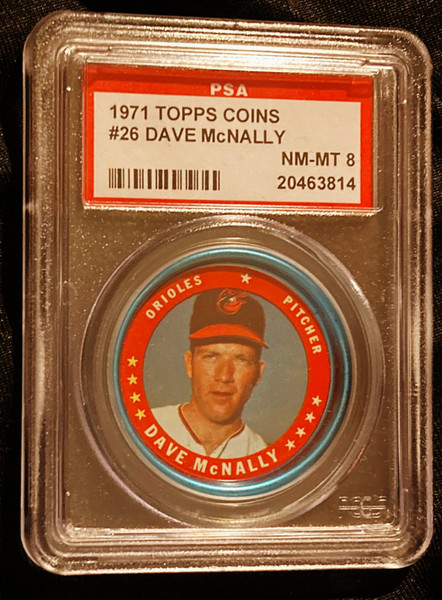1971 Topps Coins #026 Dave McNally PSA 8