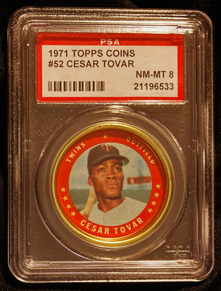 1971 Topps Coins #052 Cesar Tovar PSA 8